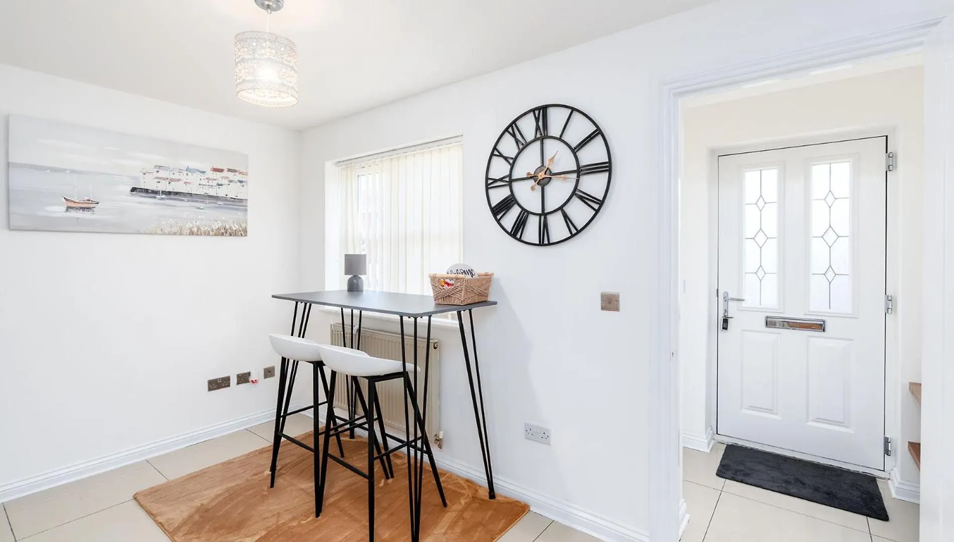 4Bdr House,8 Guests, Contractor Stays , Holiday Home, Free Parking, Reliable Wifi, Worksite And Amenities Nearby! United Kingdom