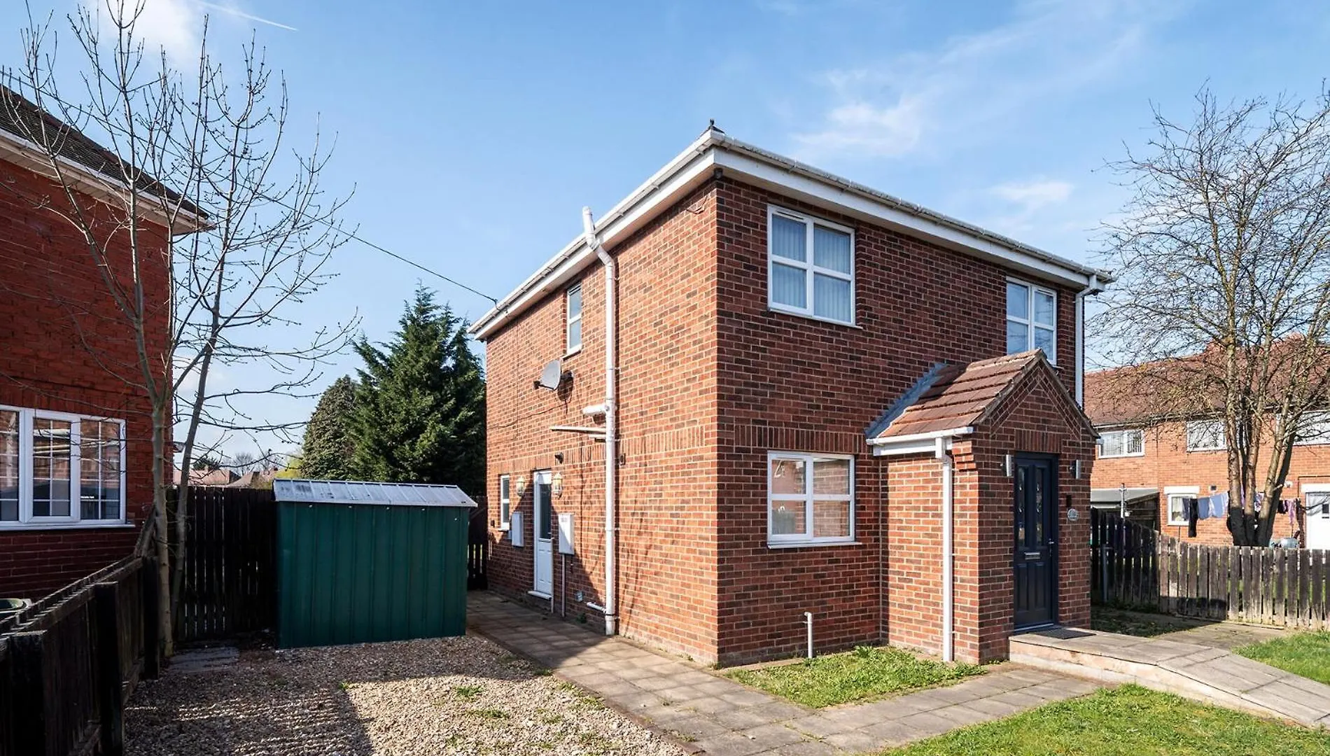 4Bdr House,8 Guests, Contractor Stays , Holiday Home, Free Parking, Reliable Wifi, Worksite And Amenities Nearby! 0*, Doncaster