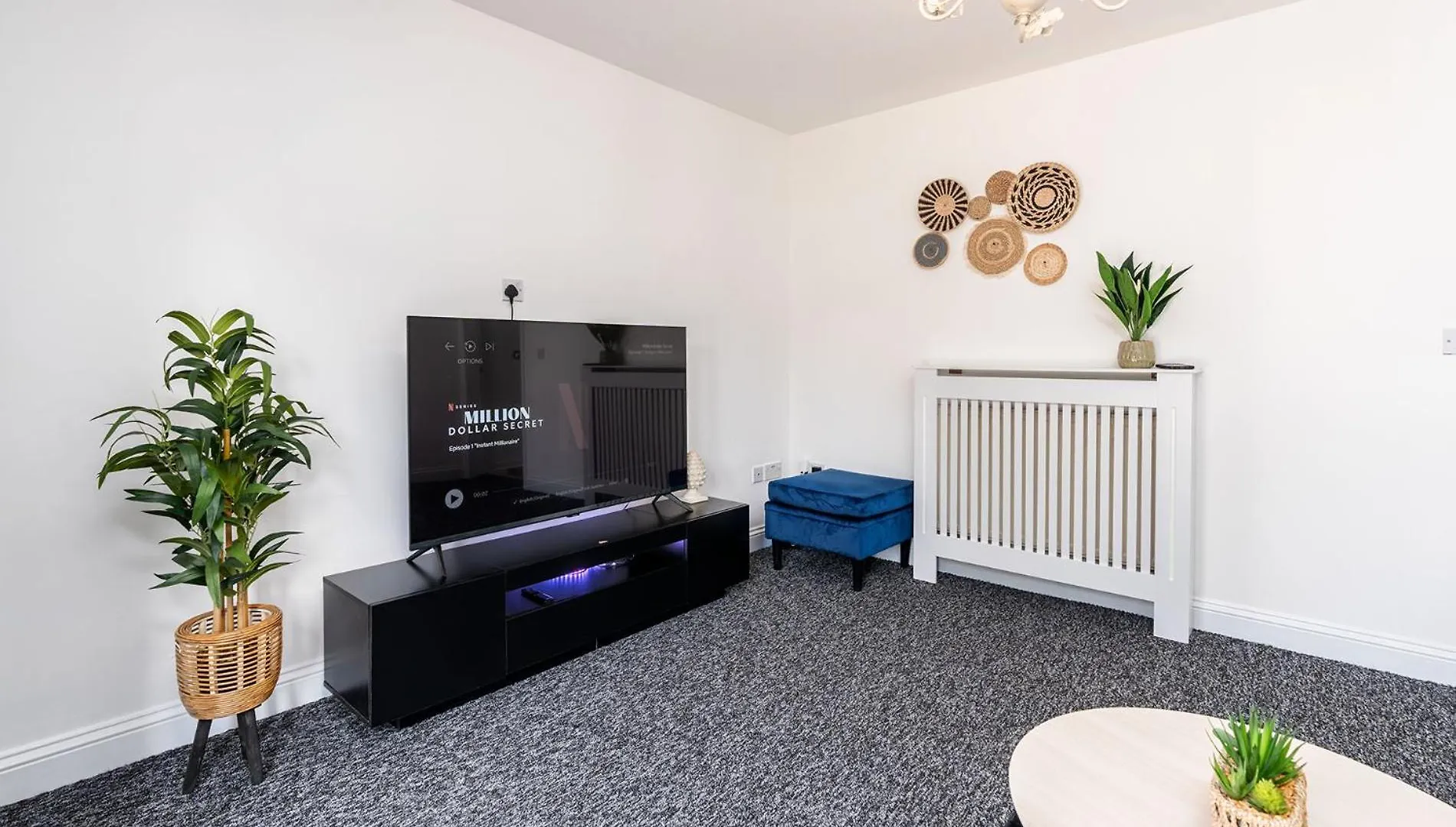 4Bdr House,8 Guests, Contractor Stays , Holiday Home, Free Parking, Reliable Wifi, Worksite And Amenities Nearby! United Kingdom