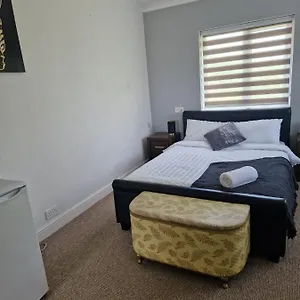 Spacious Luxurious Serviced Doncaster